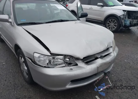 1998 Honda Accord Ex from USA, damaged, VIN 1HGCG6670WA172887